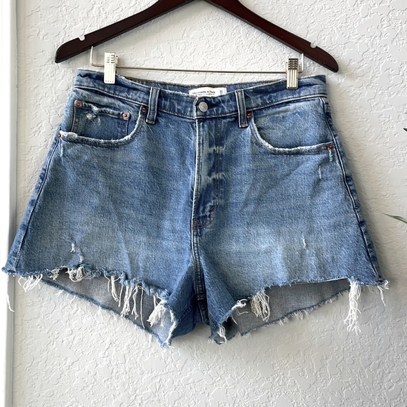 Abercrombie & Fitch Pants - Abercrombie & Fitch The 90s Relaxed Cutoff Shorts High Rise Curve Love NEW